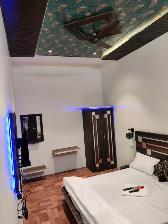 Keshav Hotel Farrukhabad Екстер'єр фото